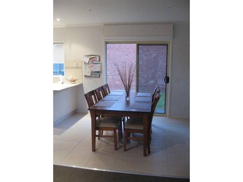 1/7-9 Brunel Road, Seaford VIC 3198