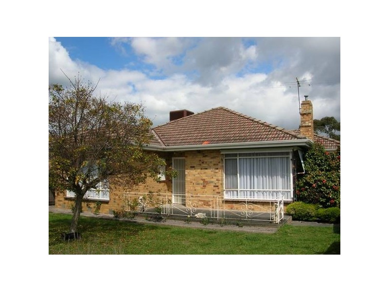21 Macorna Street, Frankston VIC 3199