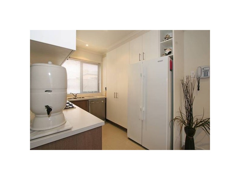 2/33 Deane Street, Frankston VIC 3199