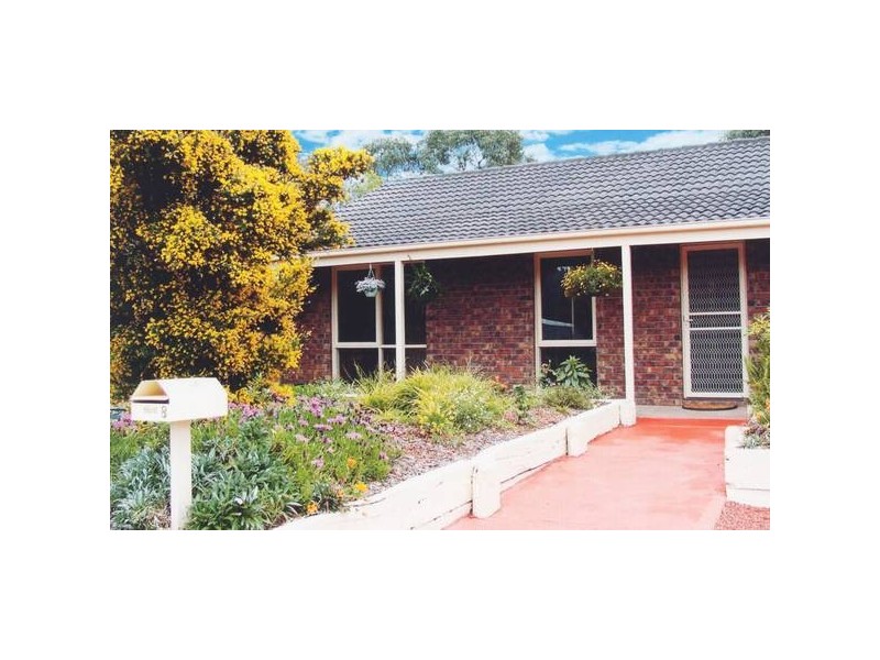 8 Kenmore Court, Frankston VIC 3199