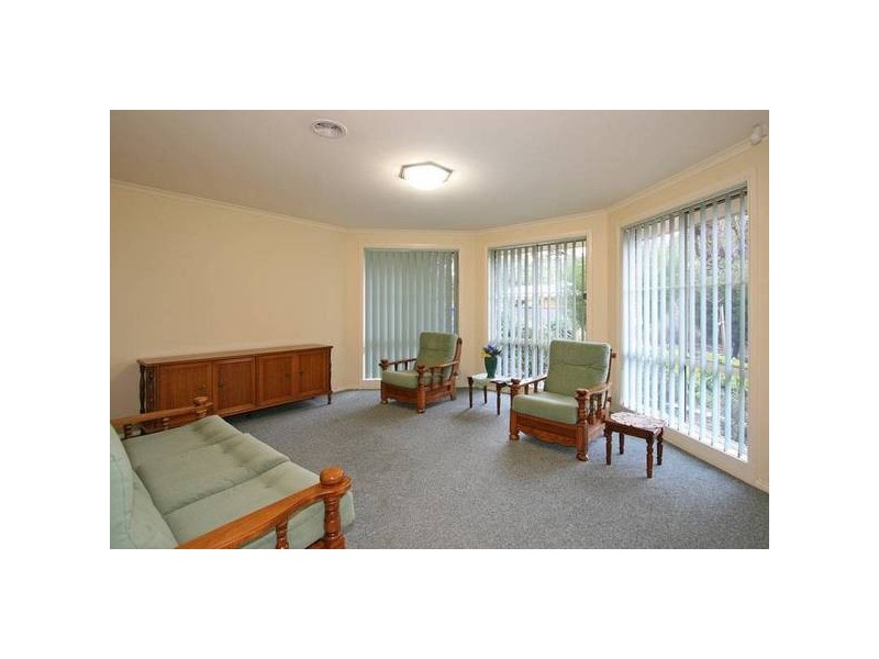 35 Manorwoods Drive, Frankston VIC 3199