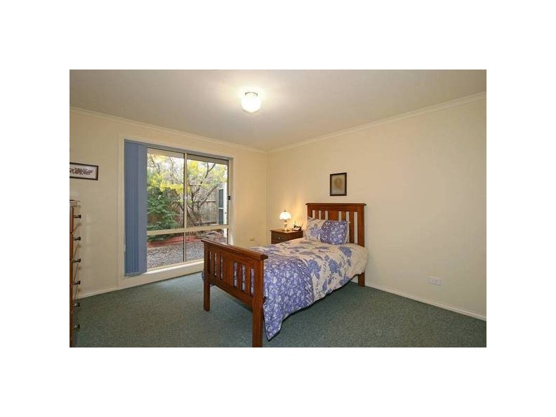 35 Manorwoods Drive, Frankston VIC 3199