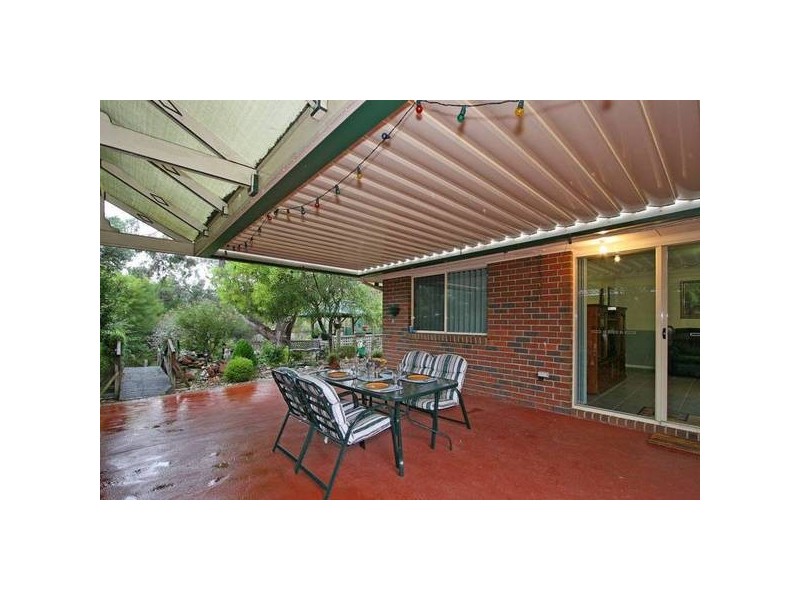 35 Manorwoods Drive, Frankston VIC 3199