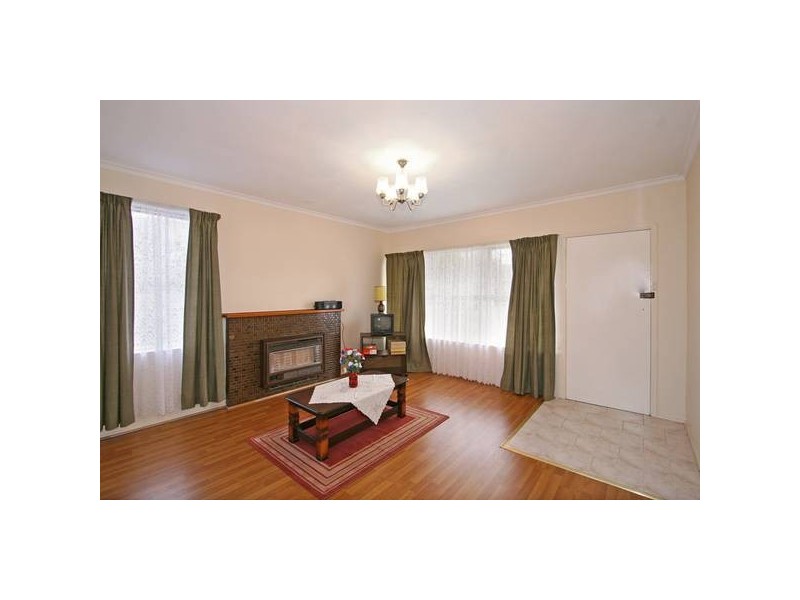 50 Forest Drive, Frankston North VIC 3200