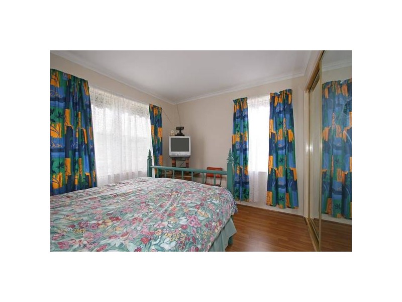 50 Forest Drive, Frankston North VIC 3200