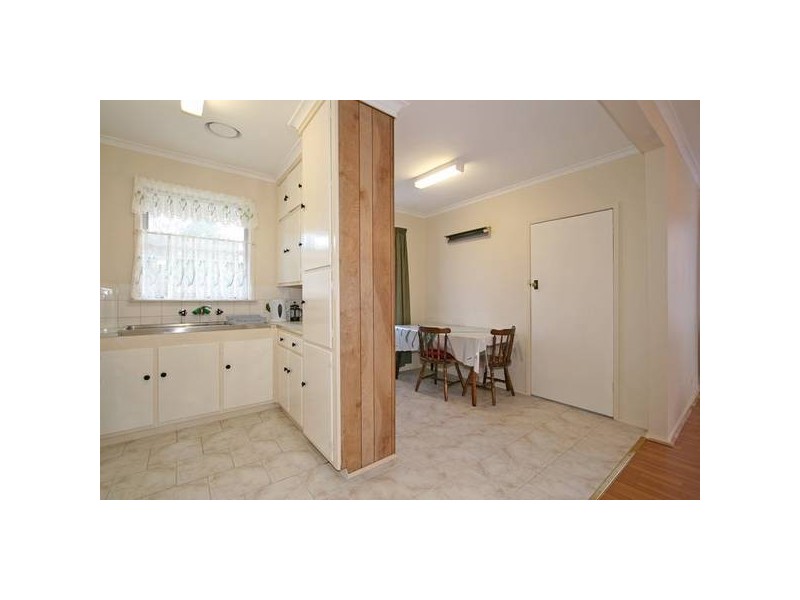 50 Forest Drive, Frankston North VIC 3200