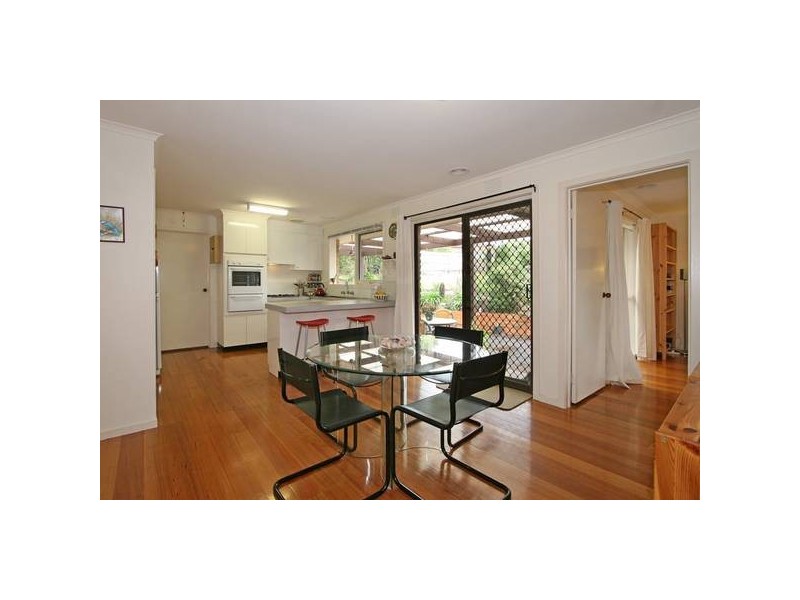 6 Chamouni Court, Frankston VIC 3199