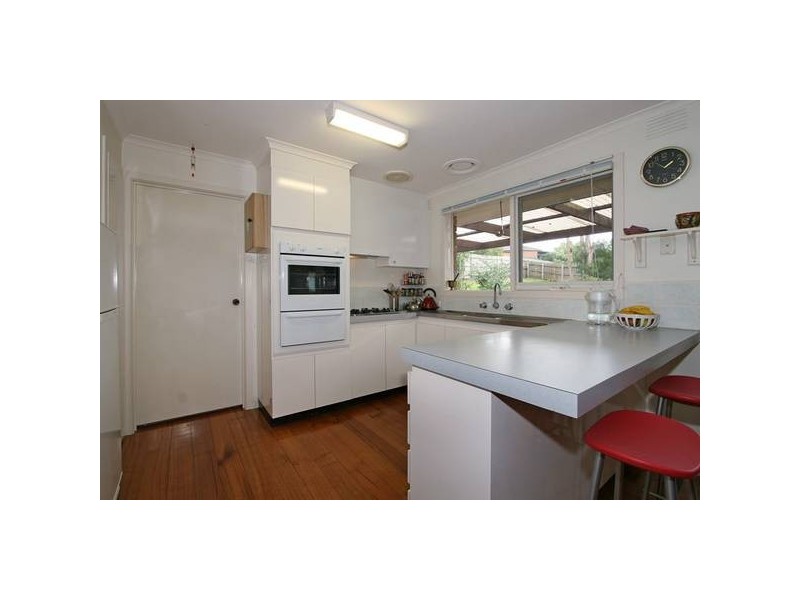 6 Chamouni Court, Frankston VIC 3199