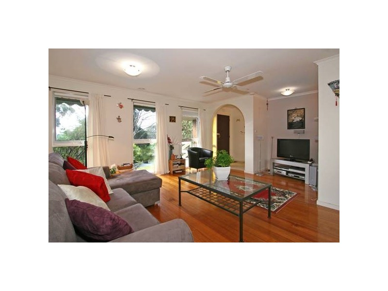 6 Chamouni Court, Frankston VIC 3199