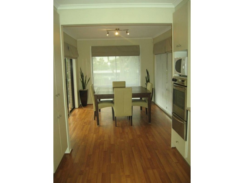 2/39 Highview Road, Frankston VIC 3199