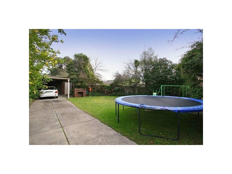 2 Robinia Street, Frankston VIC 3199