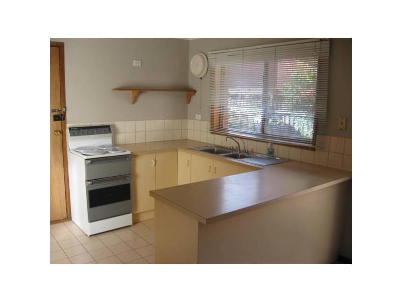 1/280 Nepean Hwy, Seaford VIC 3198