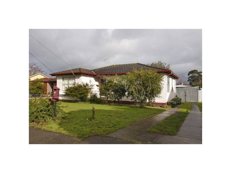 52 Nodding Avenue, Frankston North VIC 3200