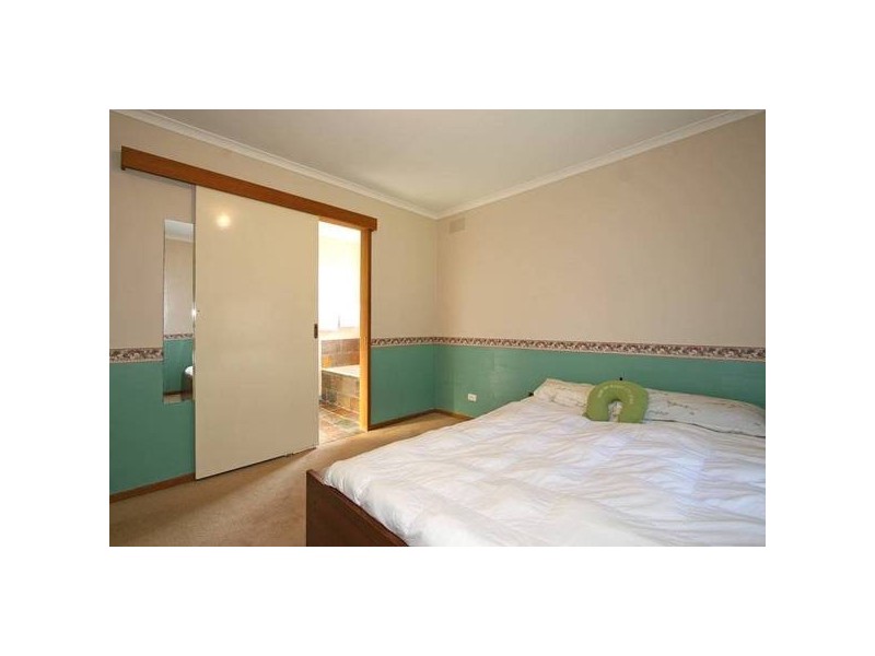 27 Kildare Court, Frankston VIC 3199