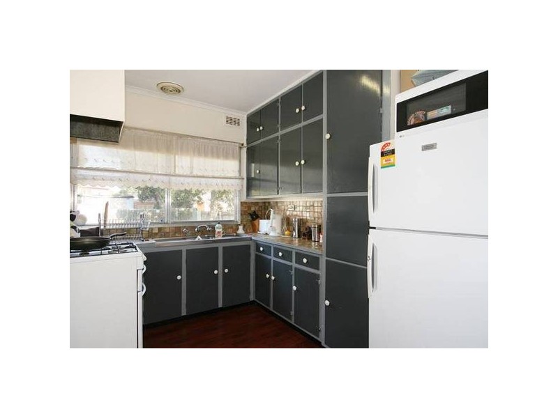 1 Jarrah Court, Frankston North VIC 3200