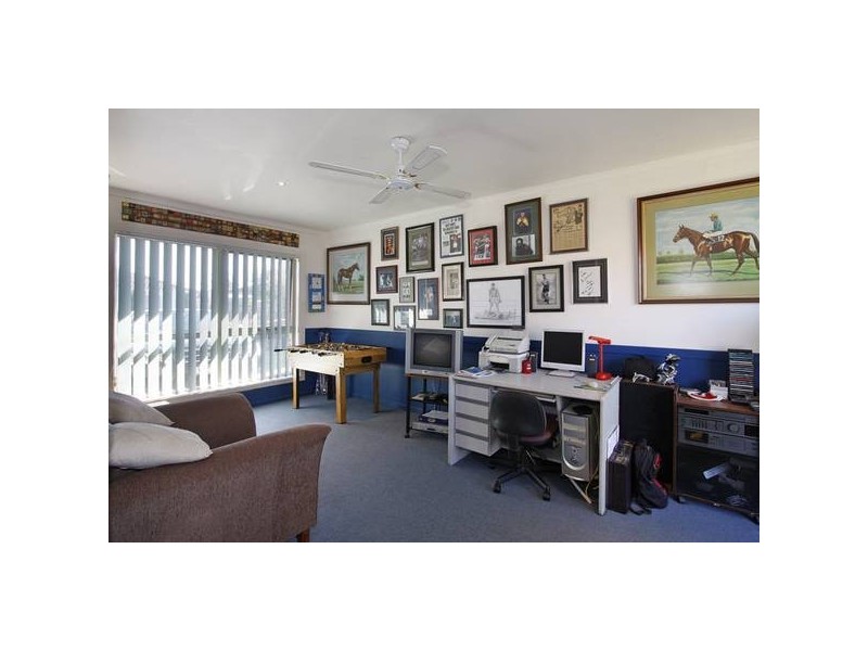 24 Fairhaven Road, Carrum Downs VIC 3201