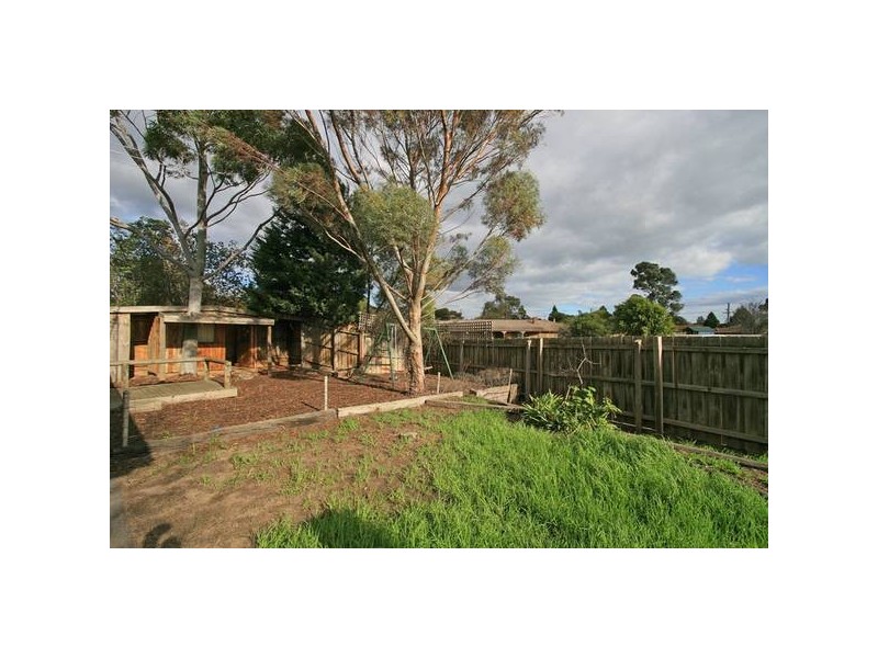 8 Arcadia Street, Carrum Downs VIC 3201