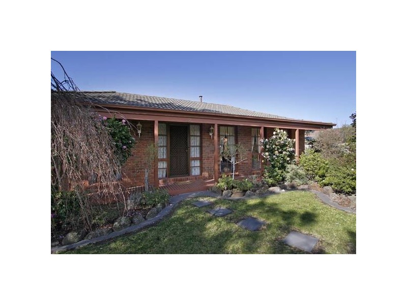32 Raphael Crescent, Frankston VIC 3199