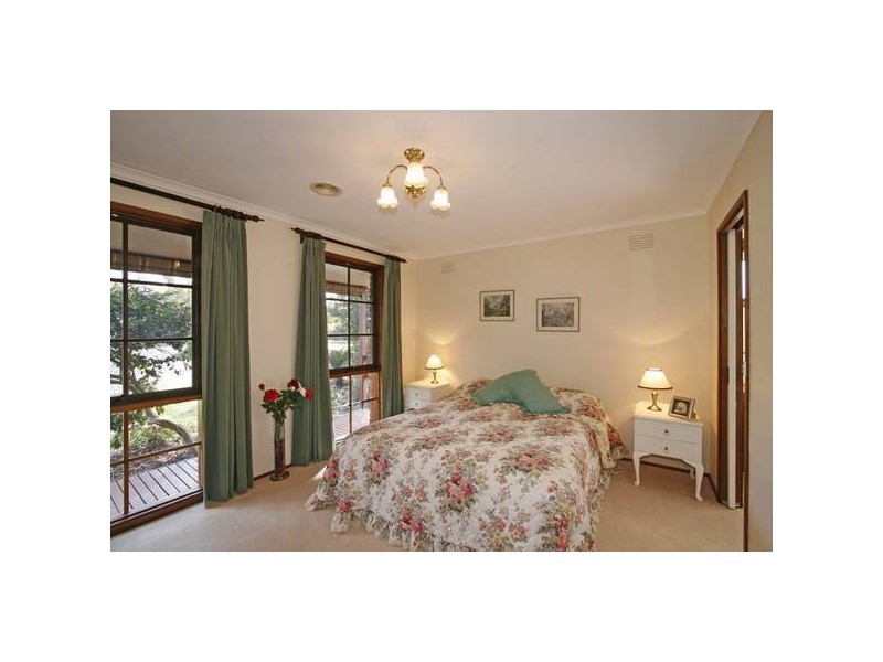 32 Raphael Crescent, Frankston VIC 3199