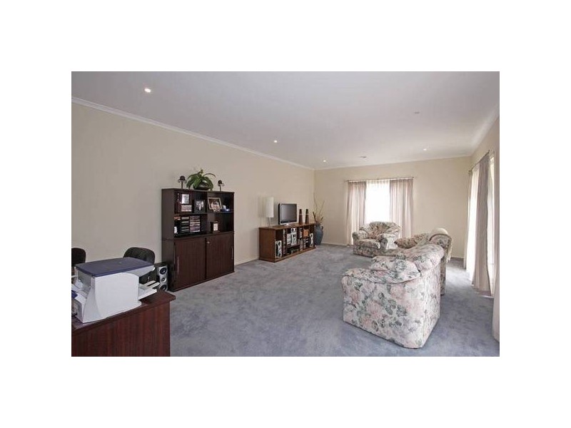 3/36 Pepperbush Crescent, Langwarrin VIC 3910