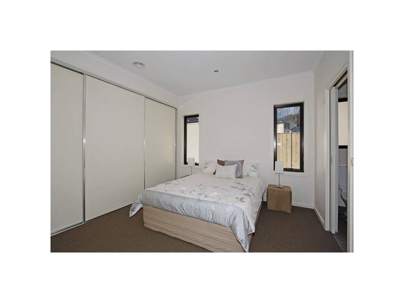 2/36 Genista Street, Frankston South VIC 3199