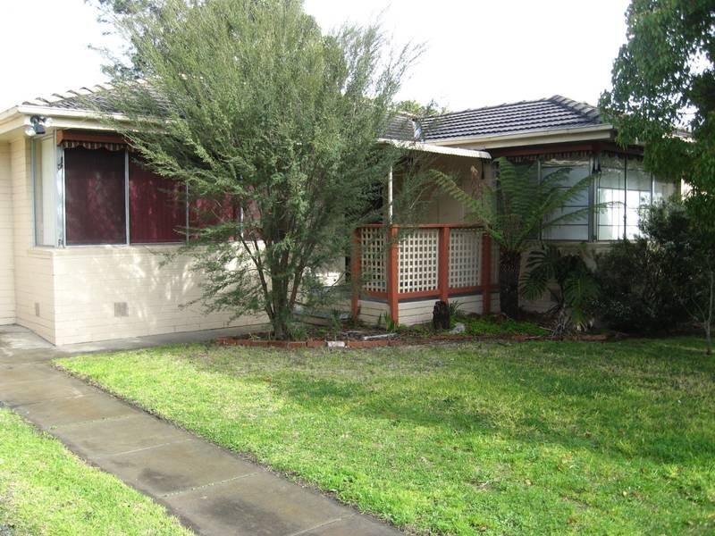 32 Karingal Drive, Frankston VIC 3199