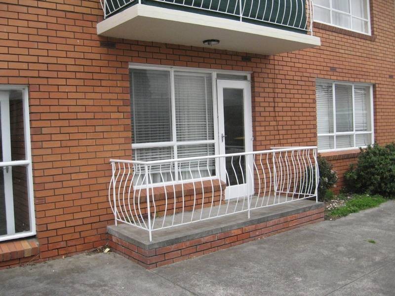 2/84 Beach Street, Frankston VIC 3199
