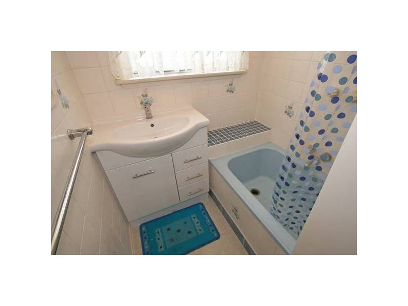 50 Forest Drive, Frankston North VIC 3200