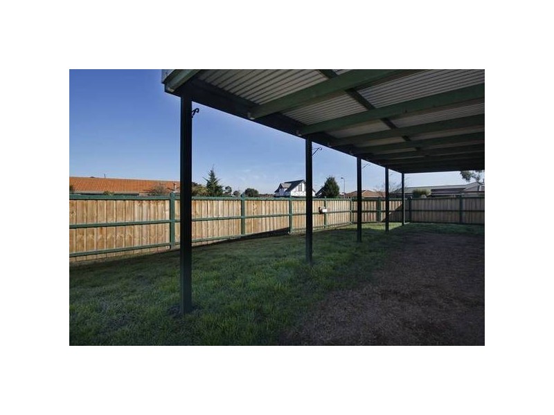 24 Fairhaven Road, Carrum Downs VIC 3201