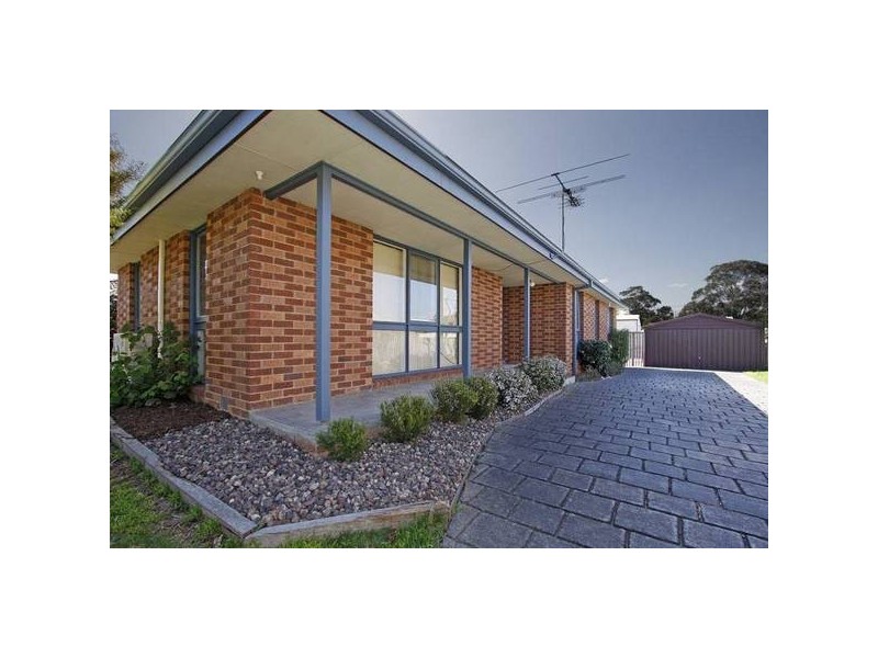 1 Raymond Avenue, Langwarrin VIC 3910