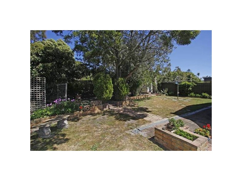 19 Lawson Avenue, Frankston South VIC 3199