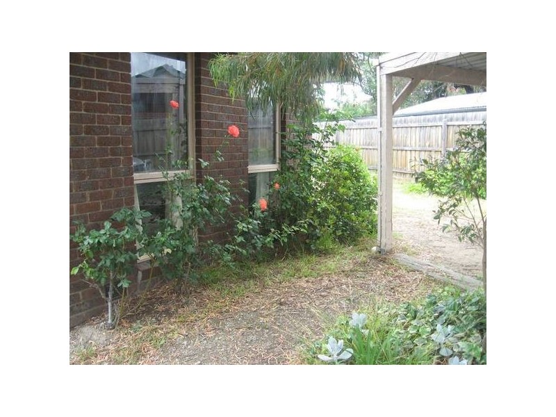 6 Finisterre Court, Frankston VIC 3199