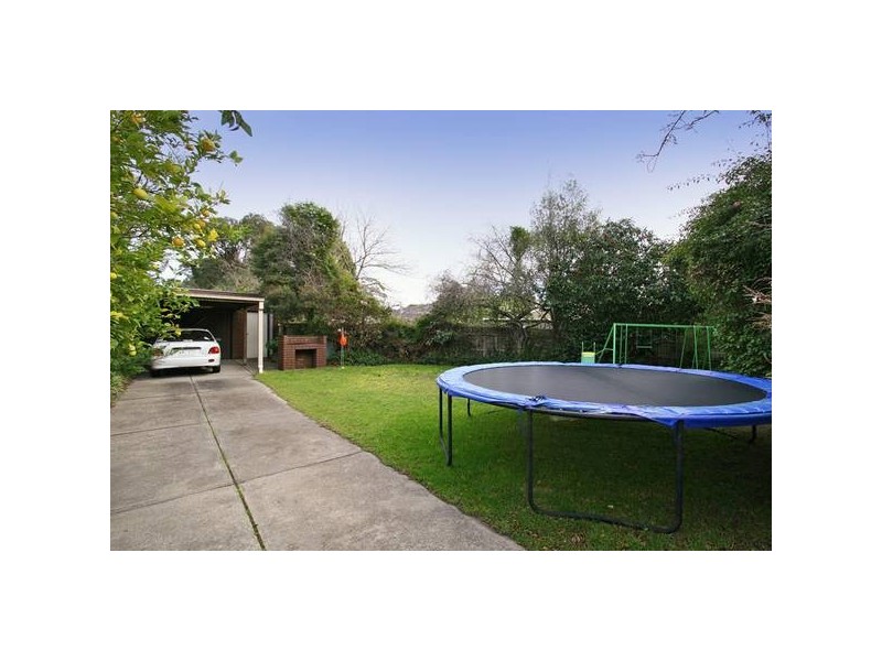 2 Robinia Street, Frankston VIC 3199