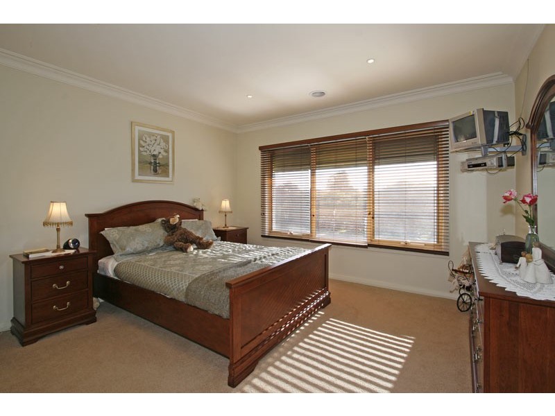 56 Eel Race Road, Seaford VIC 3198