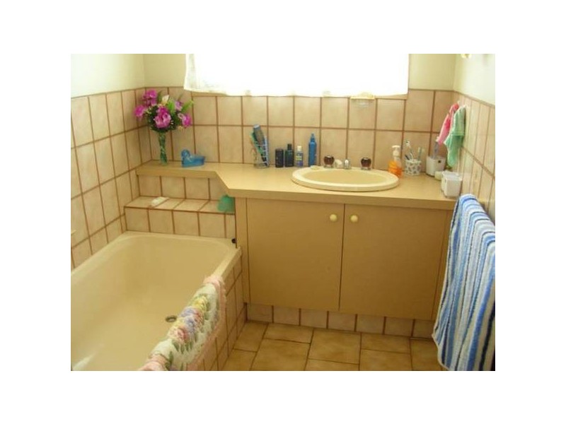 3/4 Wisewould Avenue, Seaford VIC 3198