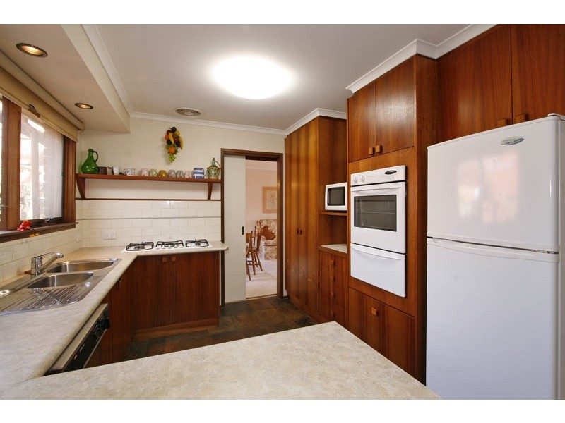 32 Raphael Crescent, Frankston VIC 3199