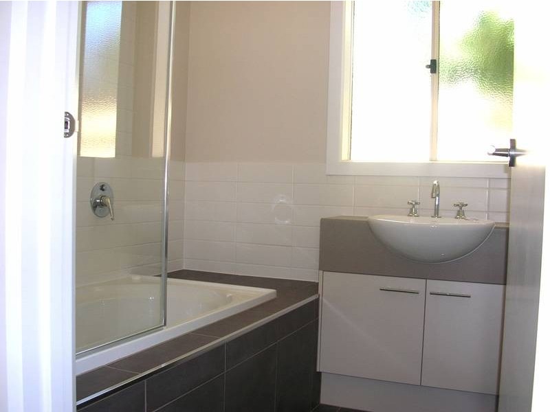 102 Beach Street, Frankston VIC 3199