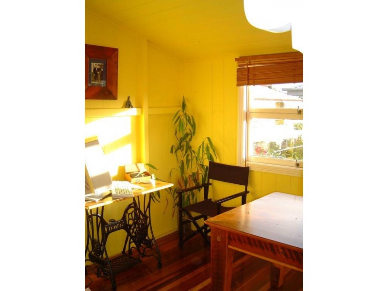 16 Pascal Street, Red Hill QLD 4059