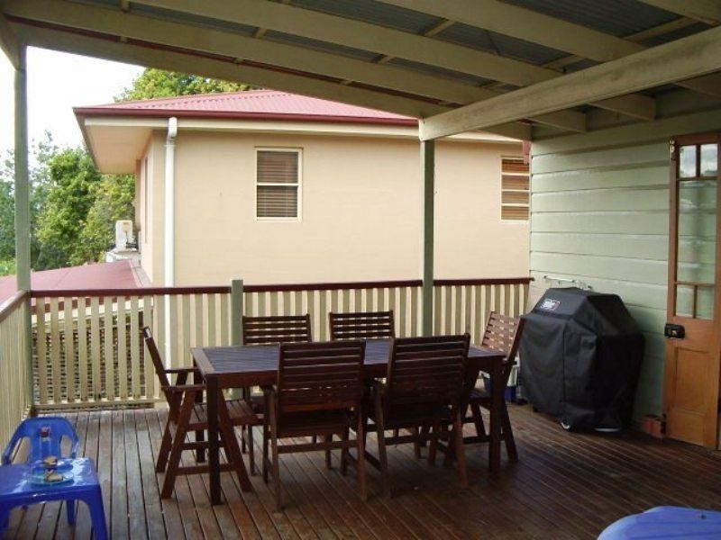 11 Agnes Street, Auchenflower QLD 4066