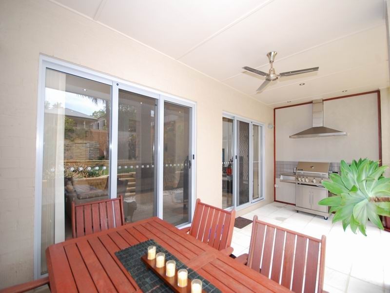 30 Melbourne Avenue, Camp Hill QLD 4152