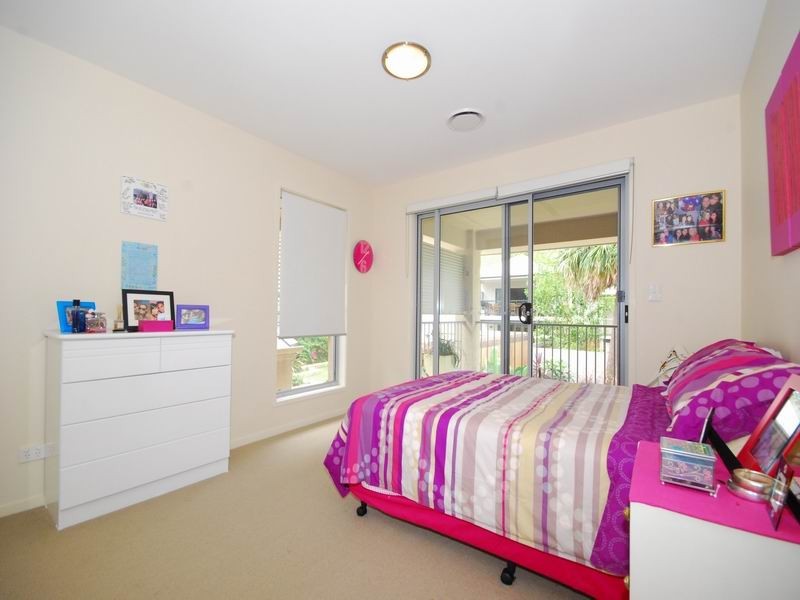 30 Melbourne Avenue, Camp Hill QLD 4152