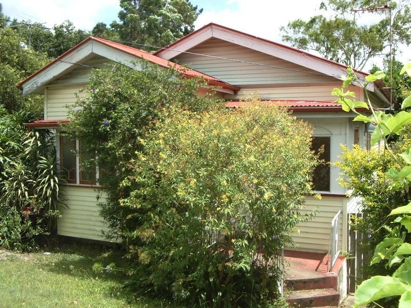 9 Fleming Road, Herston QLD 4006