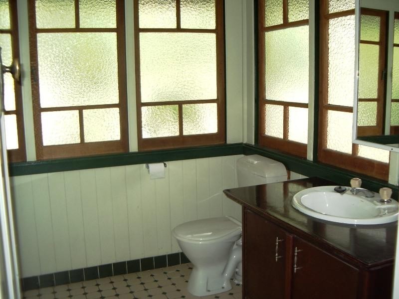 9 Fleming Road, Herston QLD 4006