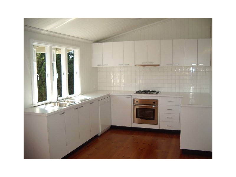 187 Arthur Tce, Bardon QLD 4065