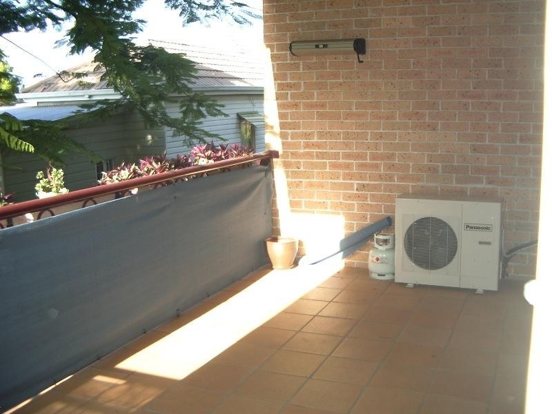 4/19 Windsor Road, Red Hill QLD 4059