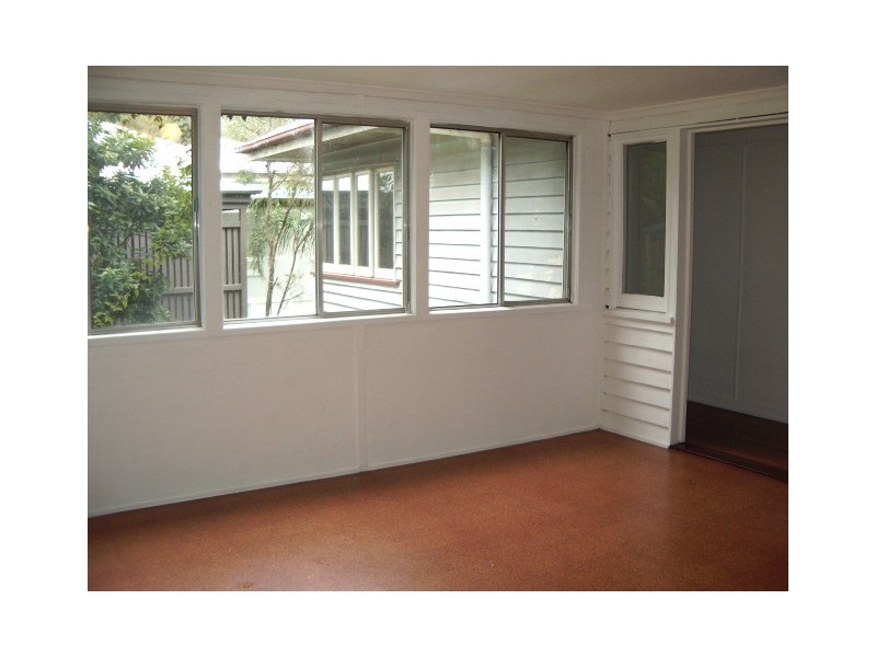 34 Siemon Street, Auchenflower QLD 4066