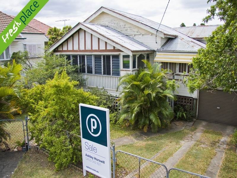 7 The Crescent, Ashgrove QLD 4060