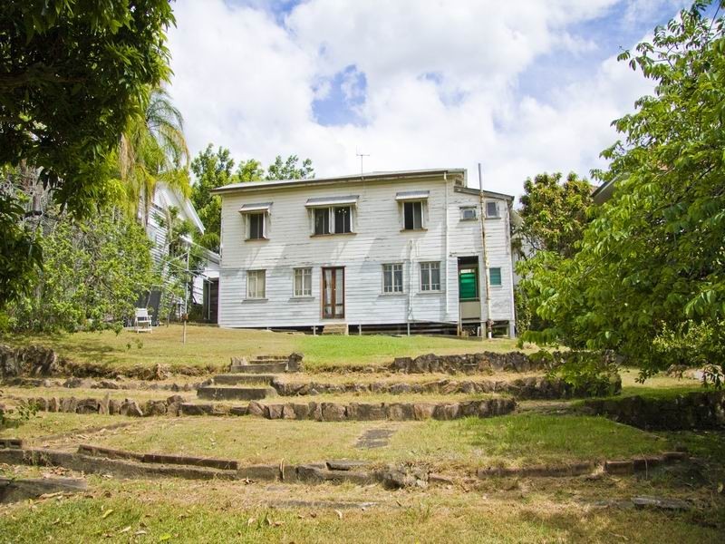 7 The Crescent, Ashgrove QLD 4060