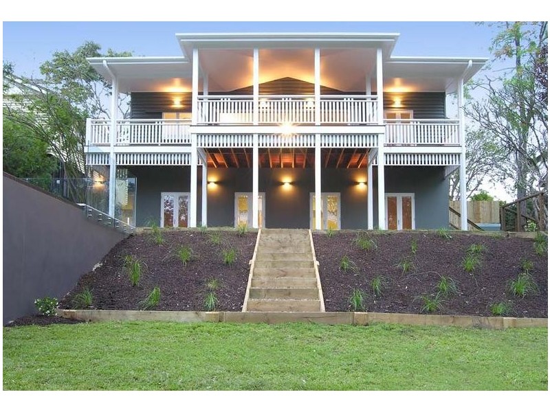 61 Northam Avenue, Bardon QLD 4065