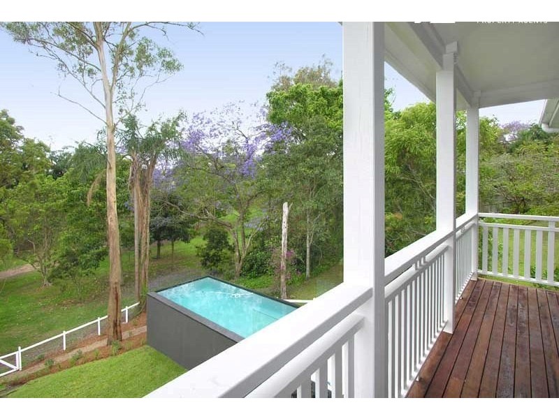 61 Northam Avenue, Bardon QLD 4065